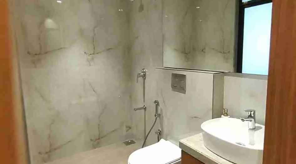 Runwal-25-Hour-Life-Actual-Flat-2-BHK-Common-Bathroom.jpg