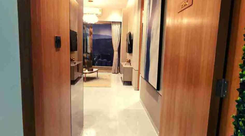 Runwal-25-Hour-Life-Actual-Flat-2-BHK-Entrance.jpg
